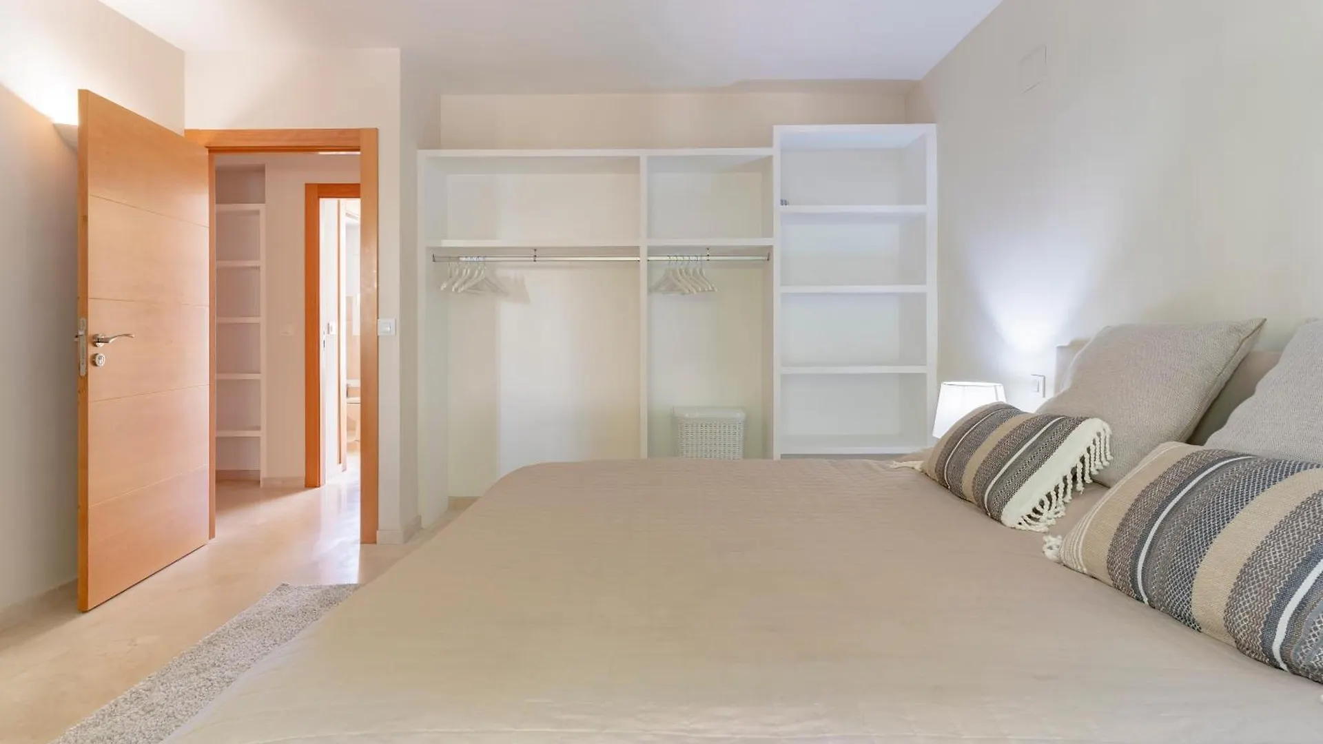Villa Shangri-La, Sea View, Pool And Panoramic View Sotogrande Apartment