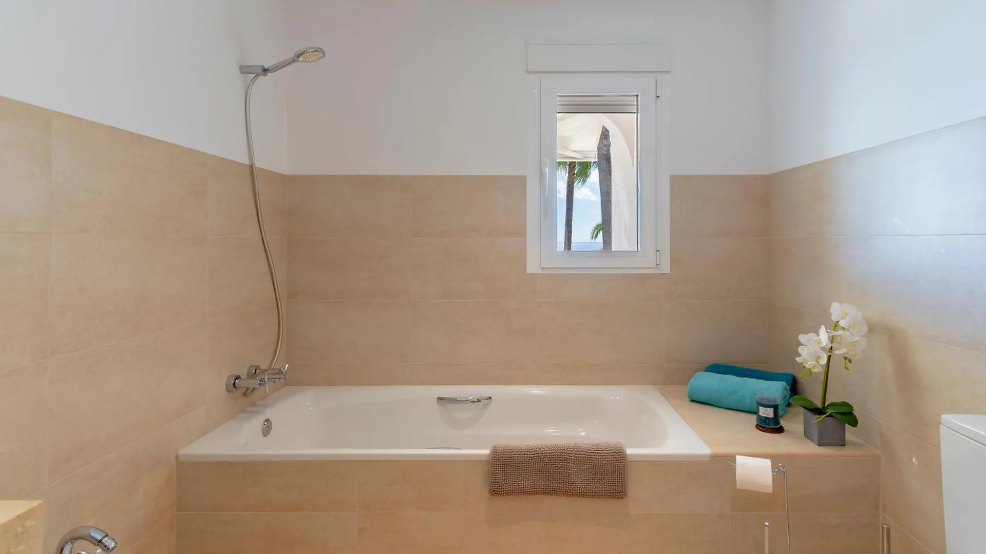 Villa Shangri-La, Sea View, Pool And Panoramic View Sotogrande Spain