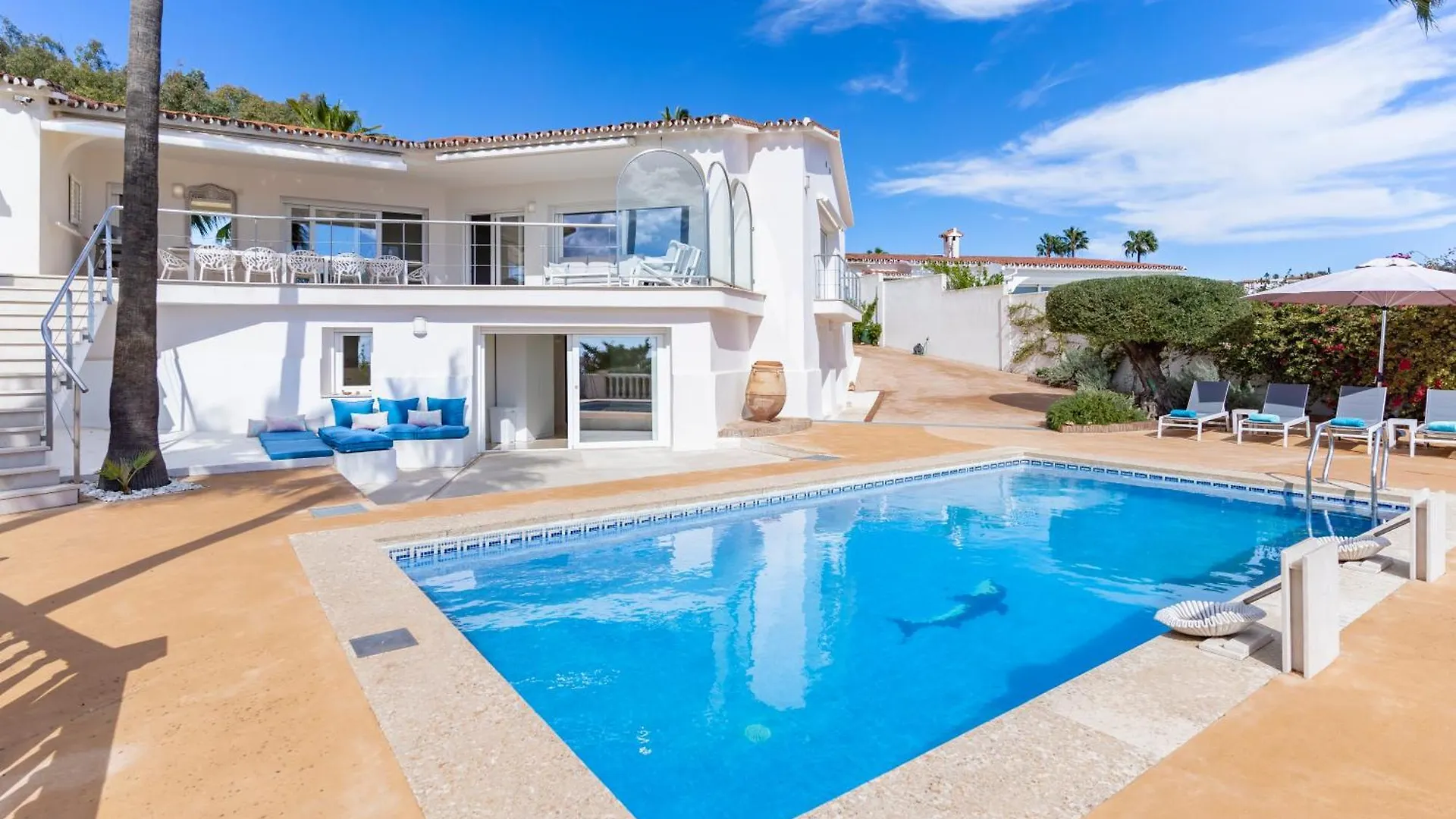 Apartment Villa Shangri-La, Sea View, Pool And Panoramic View Sotogrande Spain