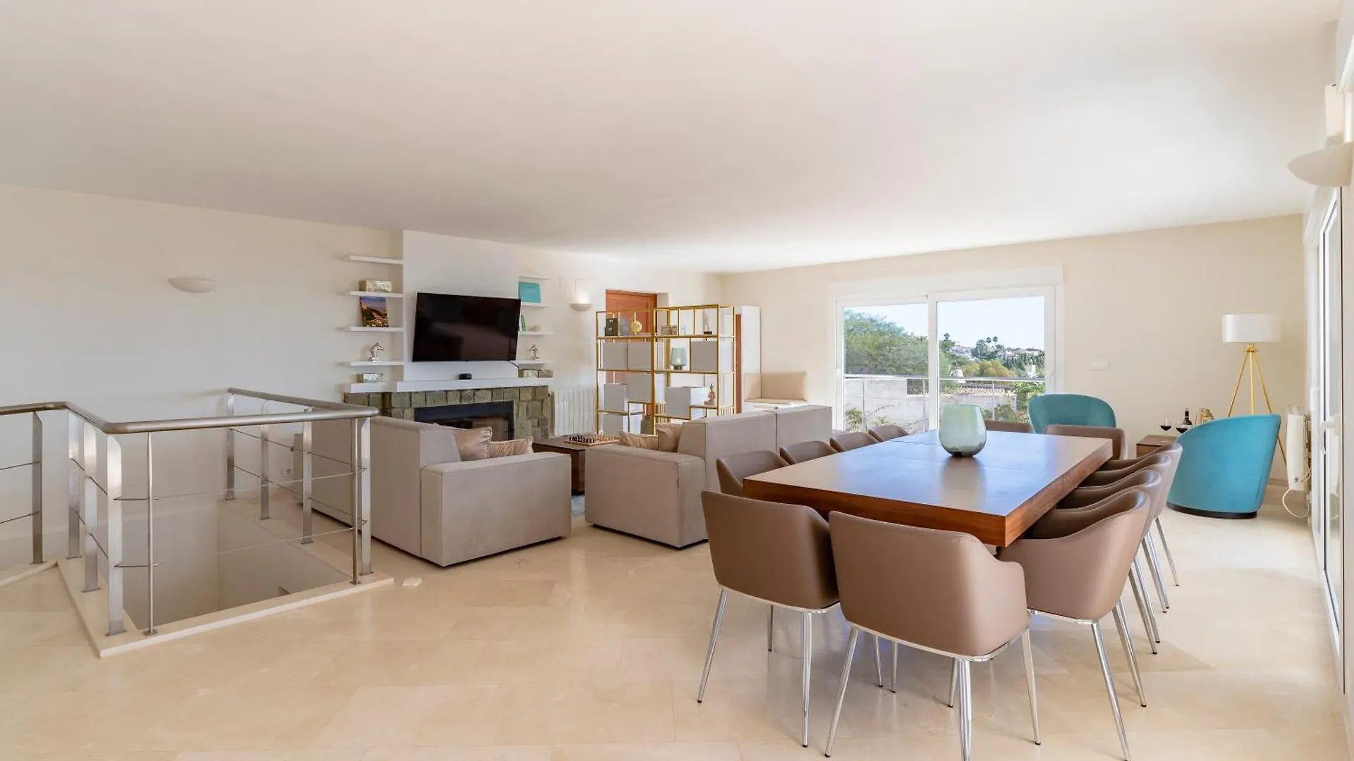 Villa Shangri-La, Sea View, Pool And Panoramic View Sotogrande